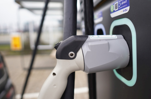 電動(dòng)汽車(chē)充電樁的充電原理及方式？